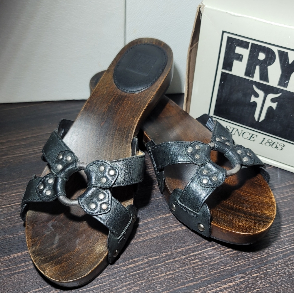 Frye - Ellie Ring Slides - Picture 3 of 4